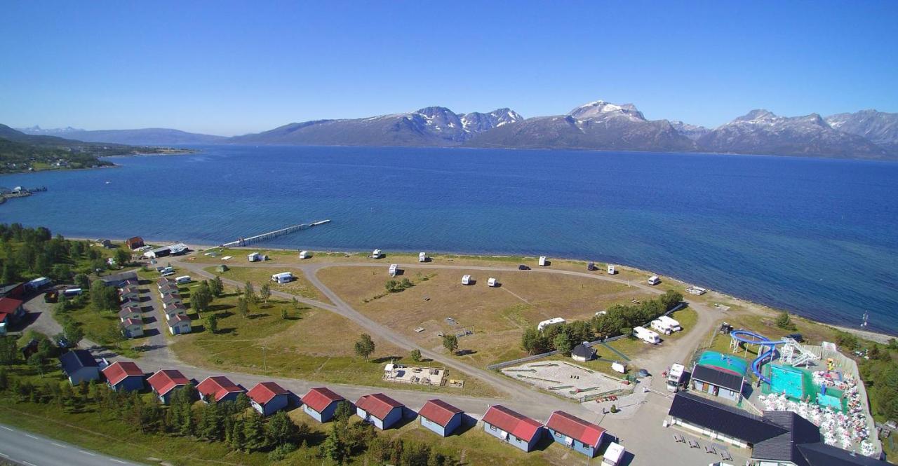 Skittenelv Lodge & Camping Тромсьо Екстериор снимка